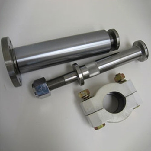 Intermediate rod and piston rod